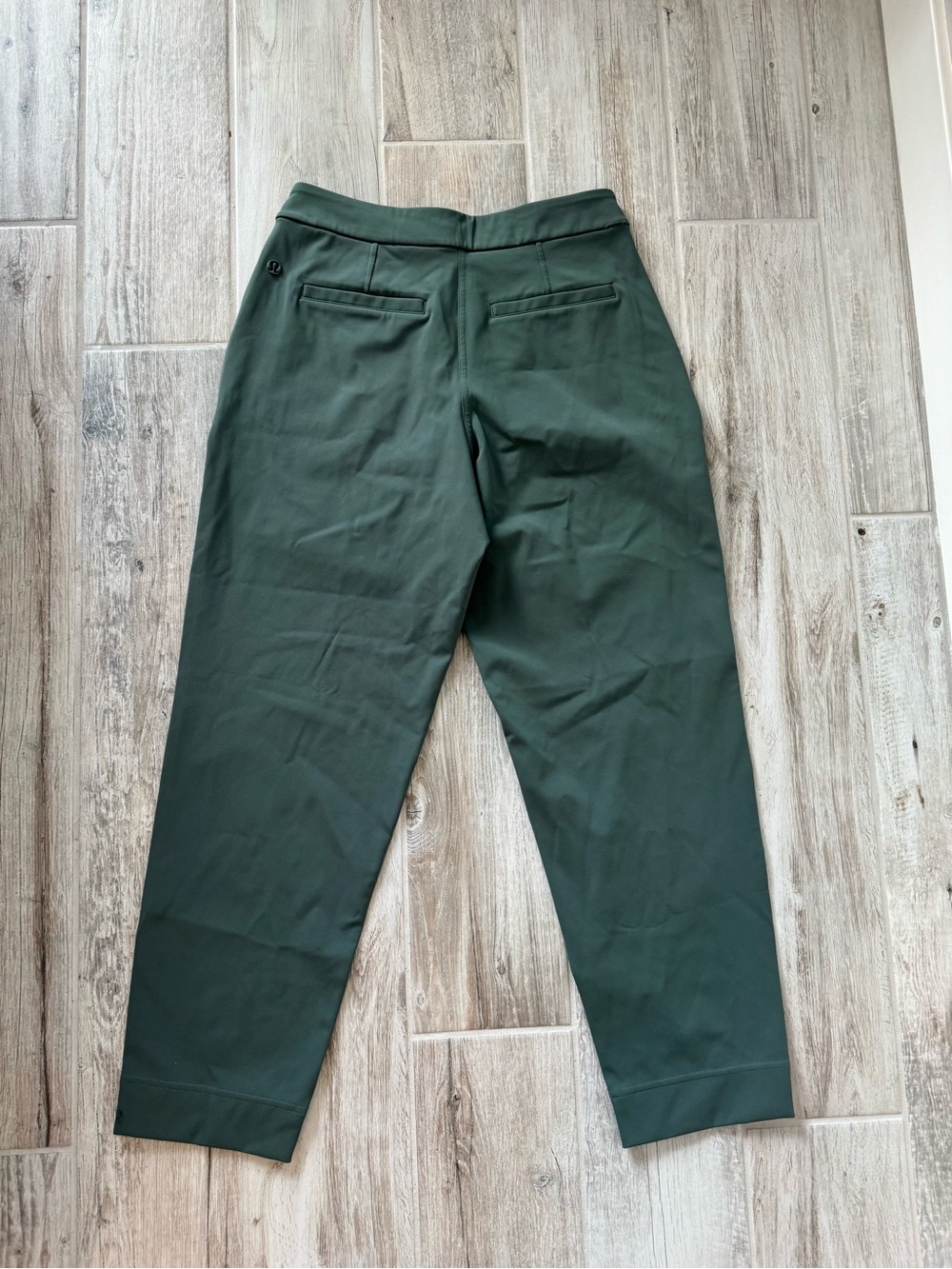 Lululemon Tapered-Leg Mid-Rise 7/8 Pant *Luxtreme Dark Forest Small - Picture 9 of 12
